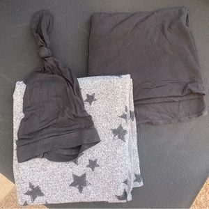 Newborn swaddle set | 2 swaddles & 1 hat
